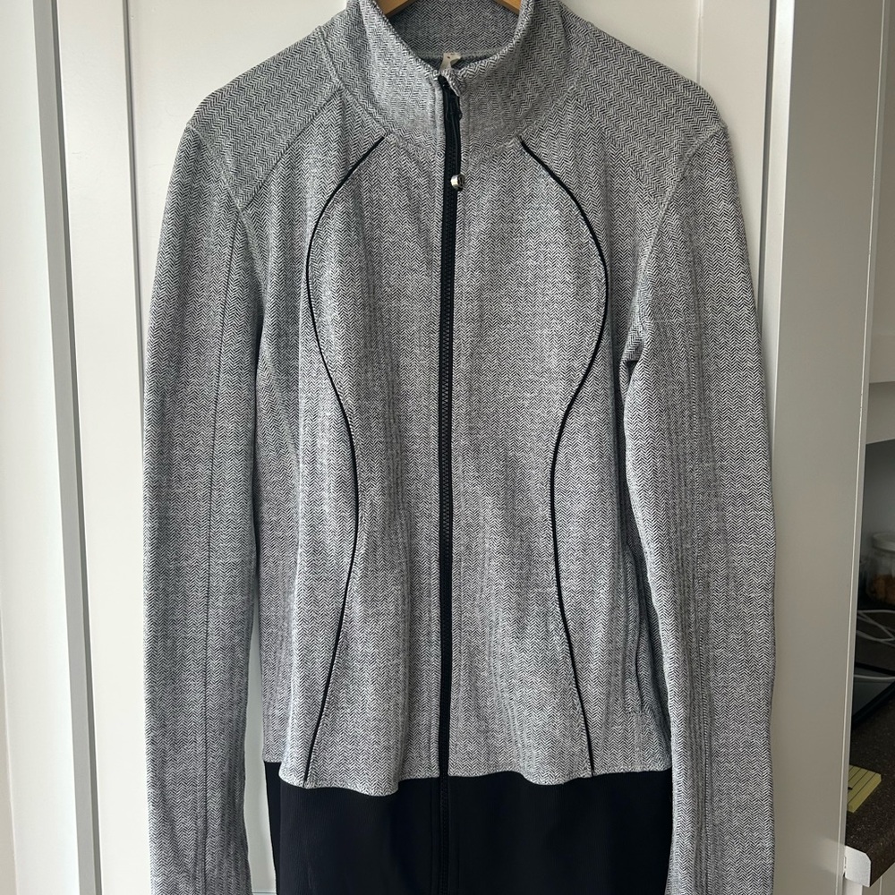 Lululemon Nice Asana Jacket *Herringbone size 12 - Picture 4 of 6